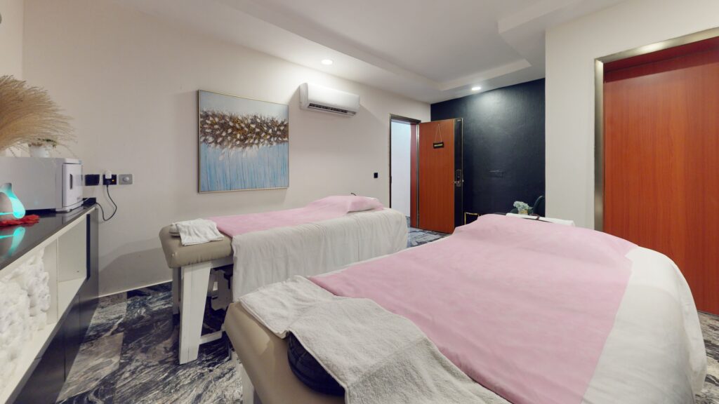 Luxury Apartments Abuja Yanna Apartments by khaliques Spa Bedroom(5)